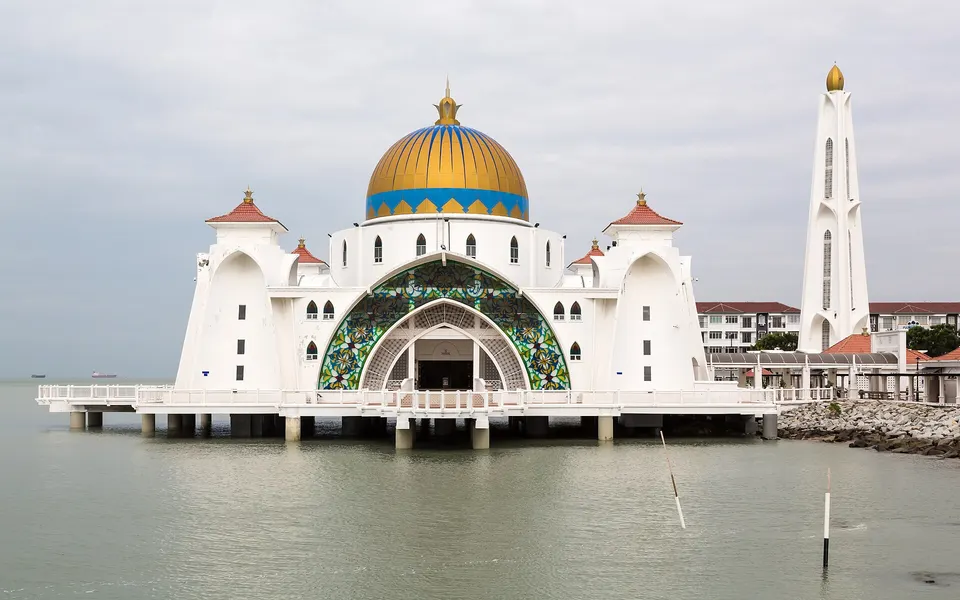 Masjid Selat Melaka