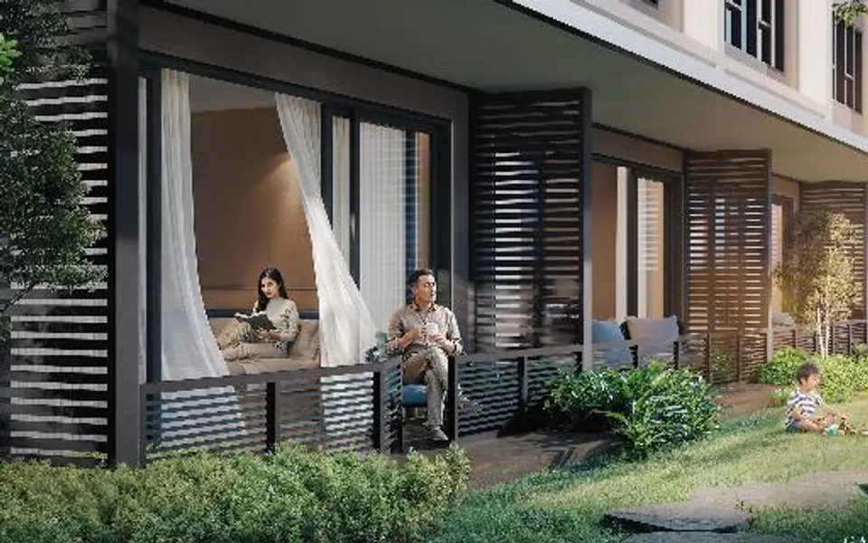 Laluan taman di hadapan suite tingkat bawah